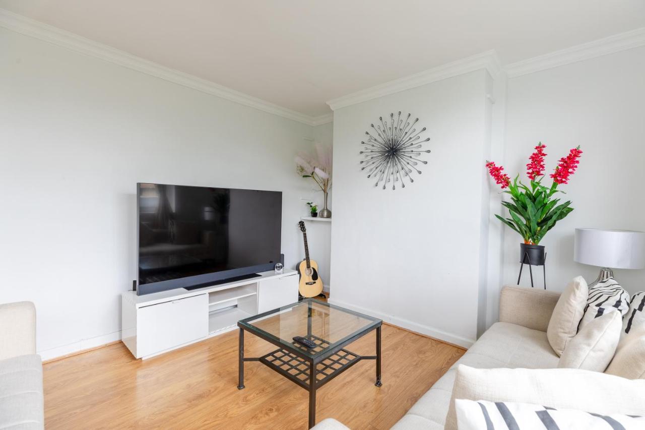 Cosy 3 Bed Flat Ideal For Trips To Londres Exterior foto