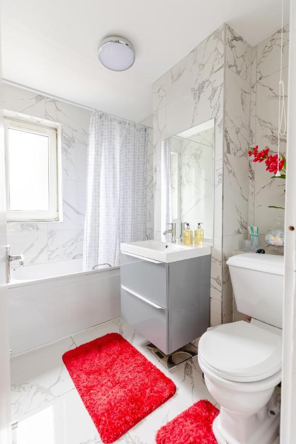 Cosy 3 Bed Flat Ideal For Trips To Londres Exterior foto